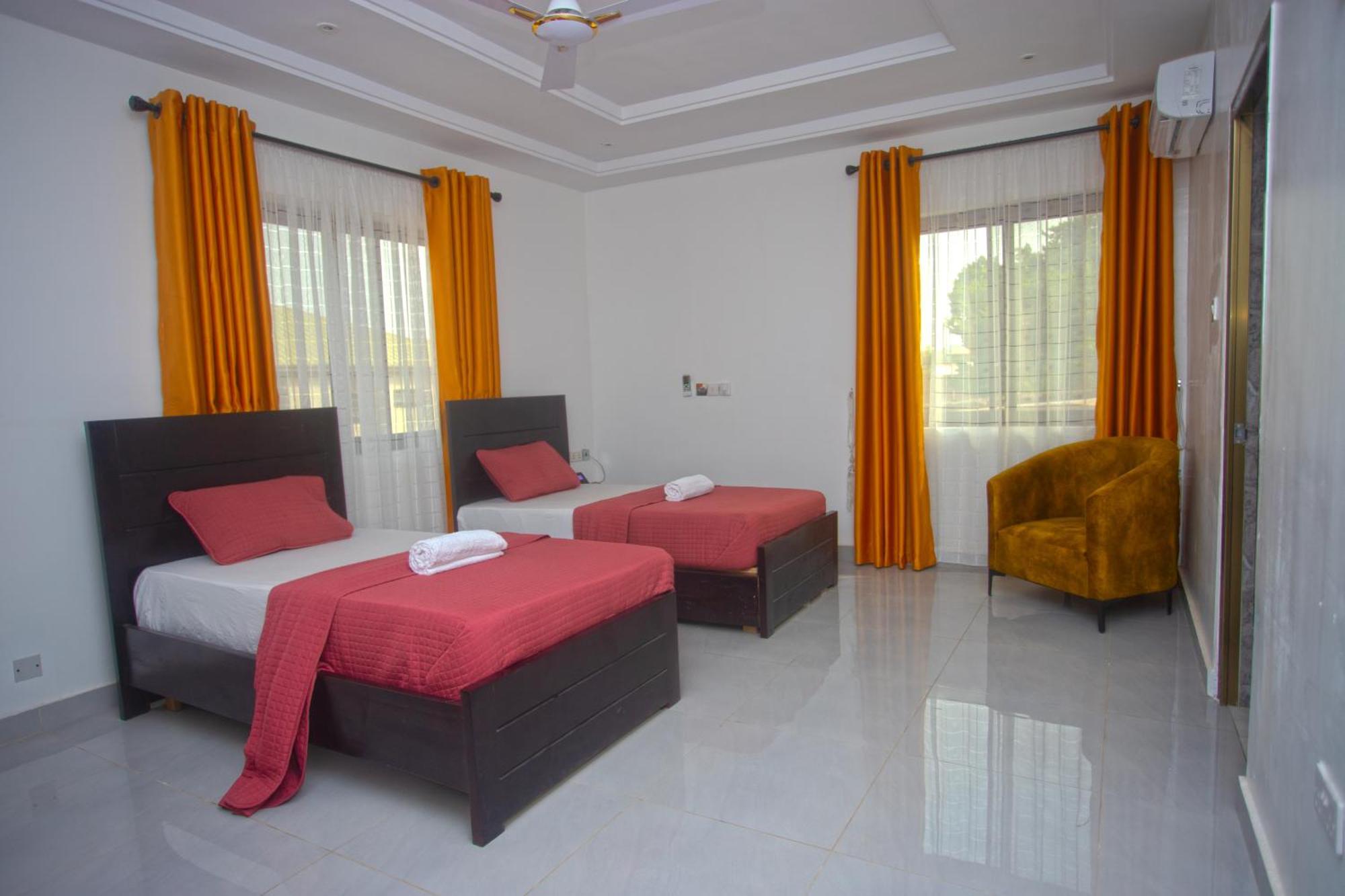 קומסי Labev Hotel מראה חיצוני תמונה
