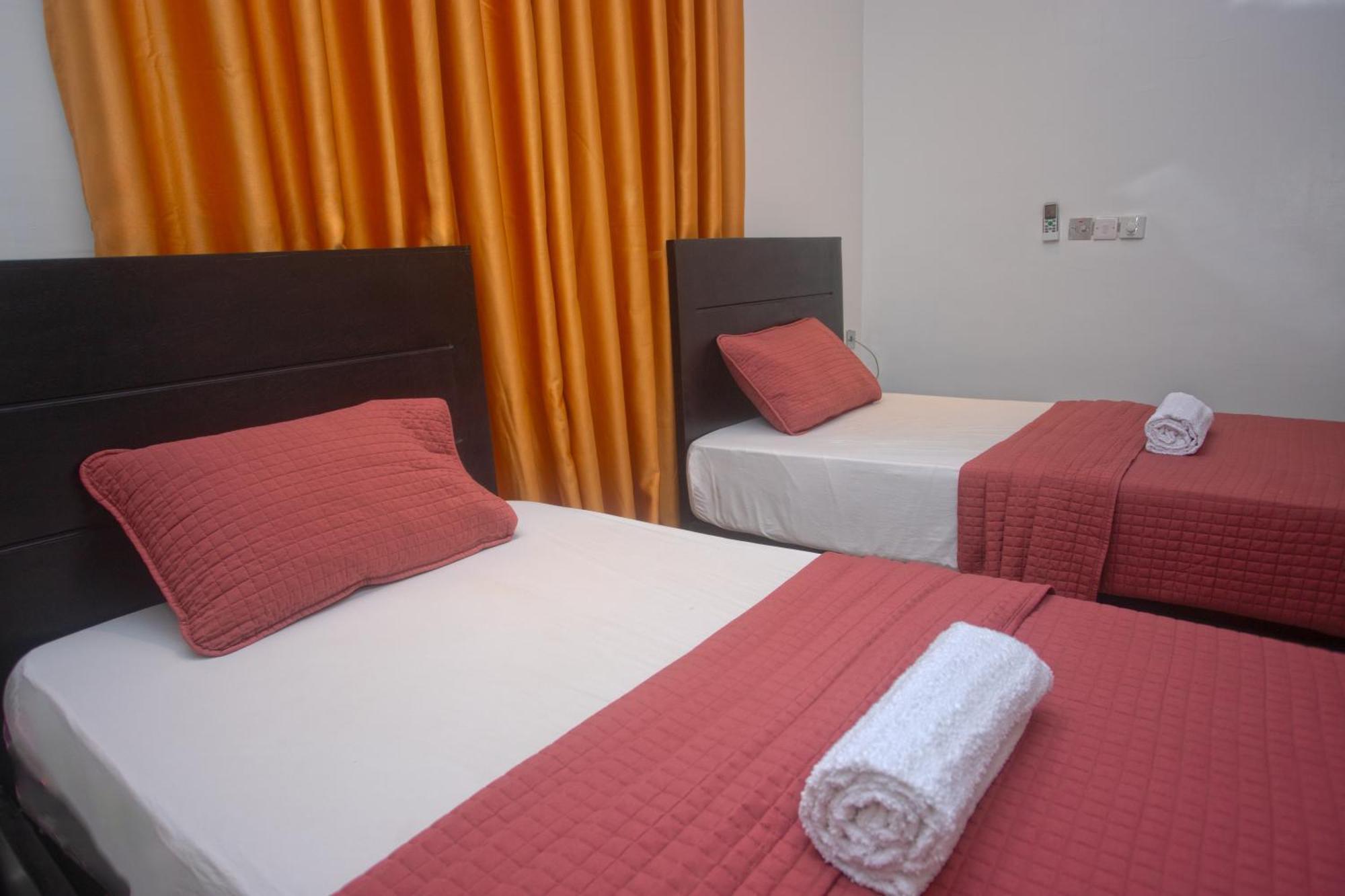 קומסי Labev Hotel מראה חיצוני תמונה
