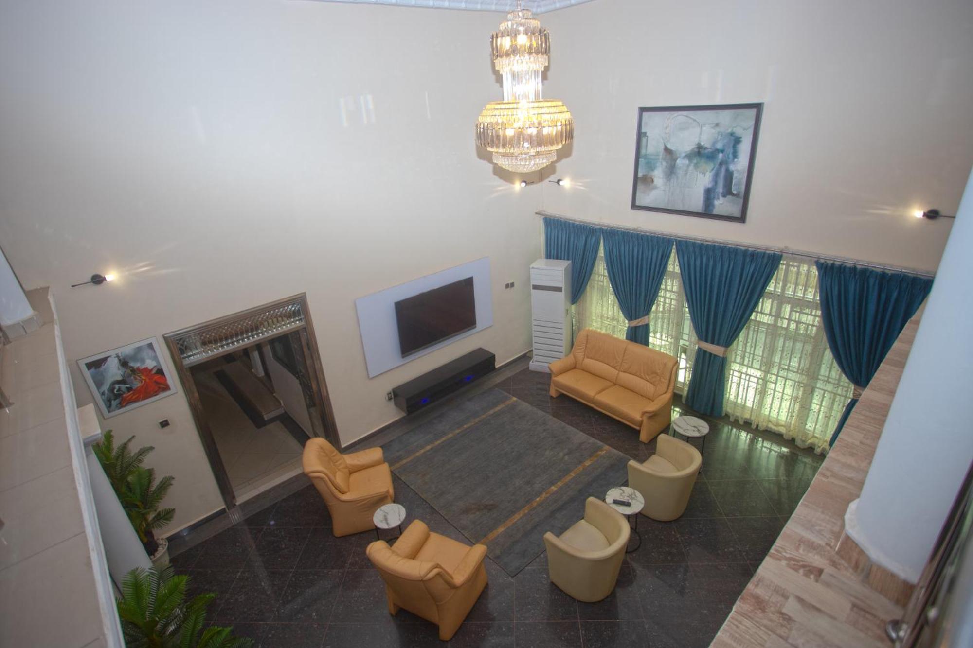 קומסי Labev Hotel מראה חיצוני תמונה