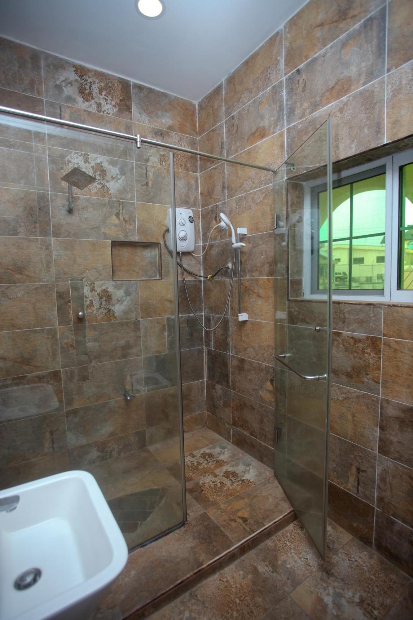 קומסי Labev Hotel מראה חיצוני תמונה