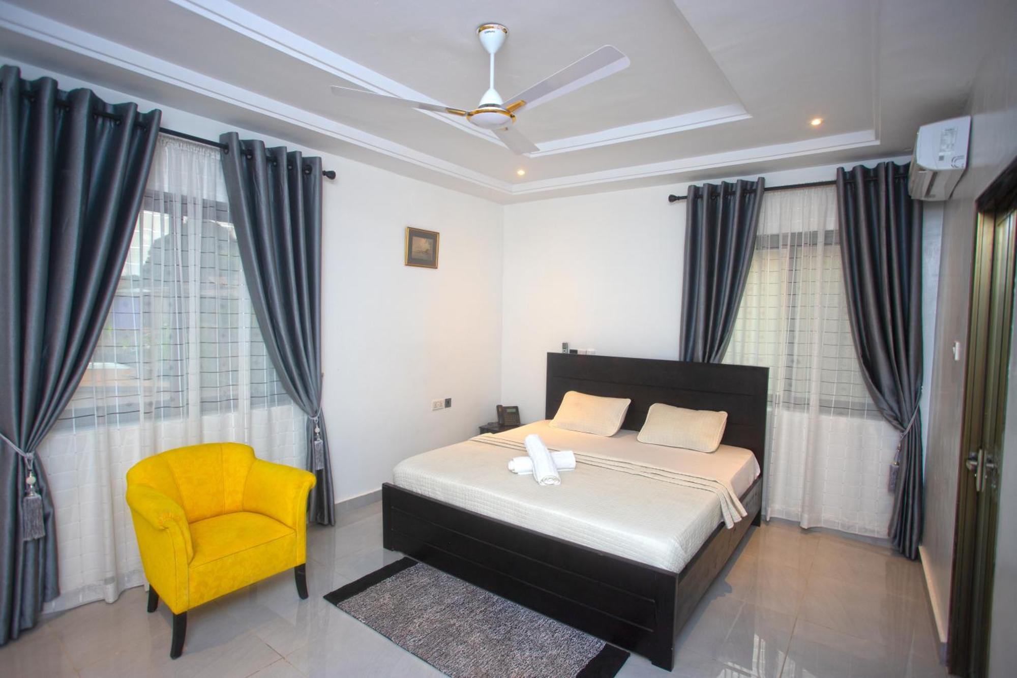קומסי Labev Hotel מראה חיצוני תמונה