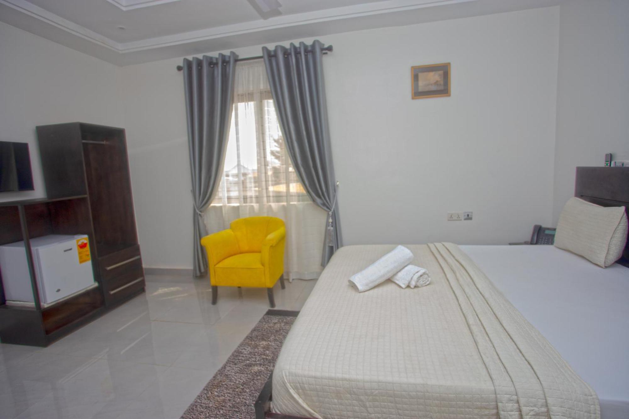 קומסי Labev Hotel מראה חיצוני תמונה